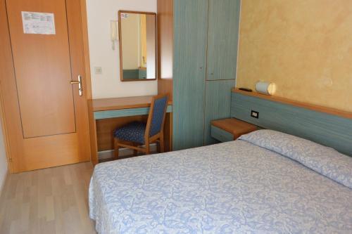 Paris Hotel 3*